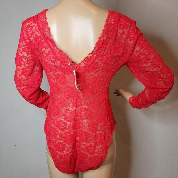 NWT H&M Red Lace Long Sleeve Sheer Bodysuit Size Large - Picture 13 of 16